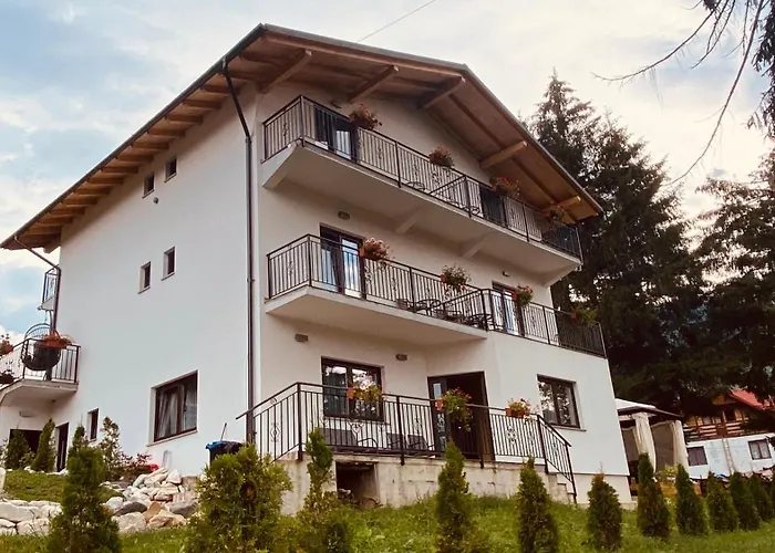 Casa Dintre Brazi